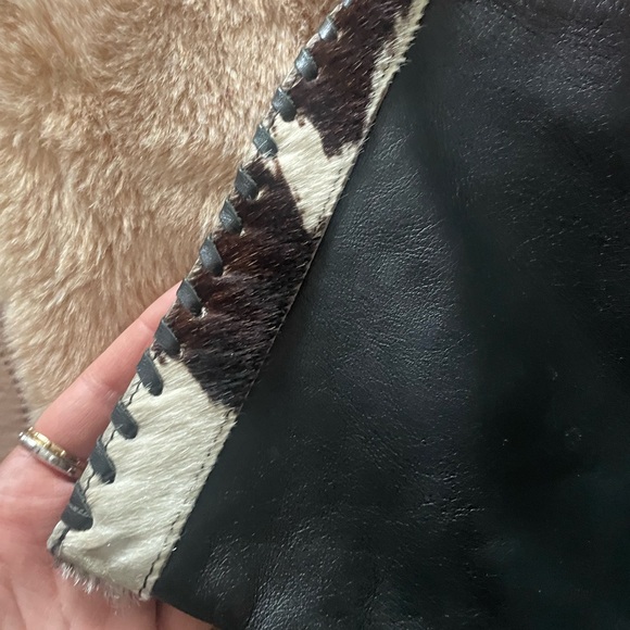 NWOT Hobbs Cowhide & Black Leather Shoulder Bag | Haircalf Flap | Boho Western - Picture 10 of 17